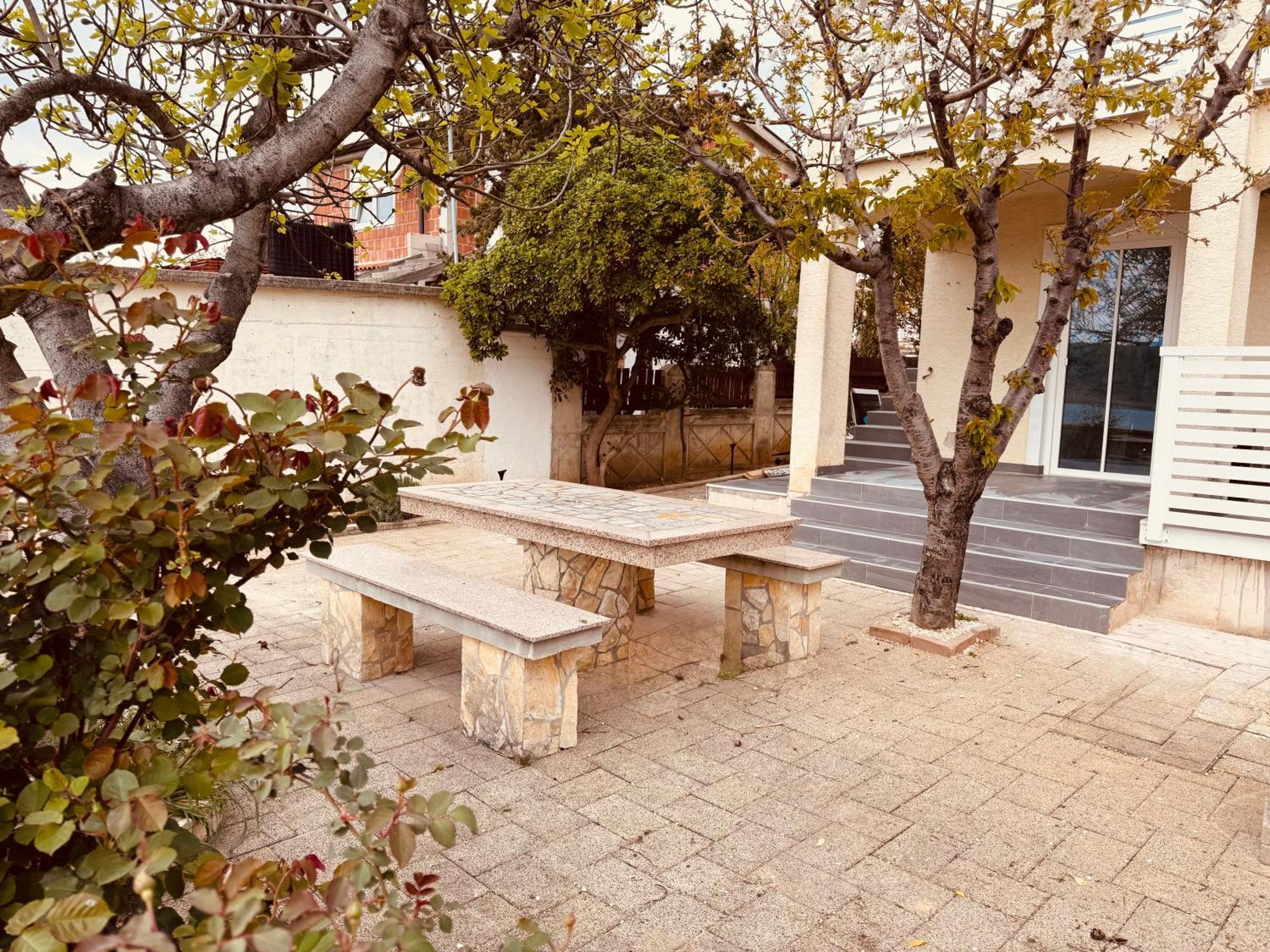 Casa Mare Rtina Garten Zwei Baeder Eg Extérieur photo