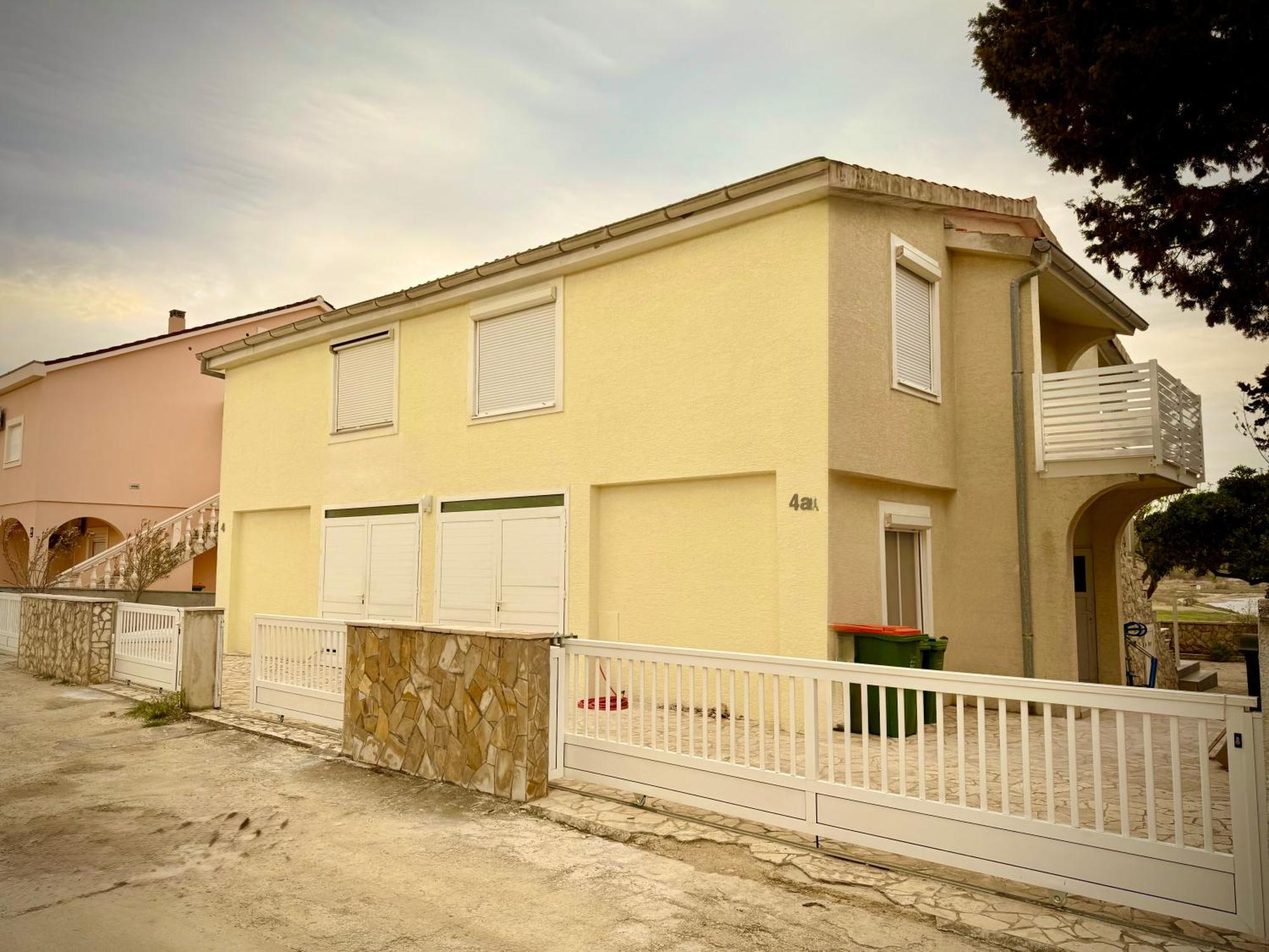 Casa Mare Rtina Garten Zwei Baeder Eg Extérieur photo